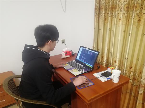 甘于付出，粵嵌老師用心澆灌學生