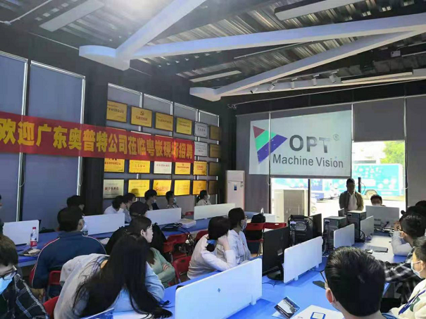 粵嵌學員：找一份過得去的工作是我對自己的要求
